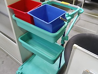 Lot 28 - floorpul poetskar - afbeelding 2 van  2