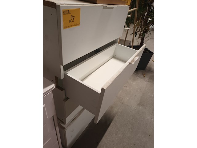 Lot 28 - ladekast - afbeelding 3 van  4