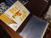 Lot 28 - menuboeken, glaasjes en kassarollen - afbeelding 3 van  3