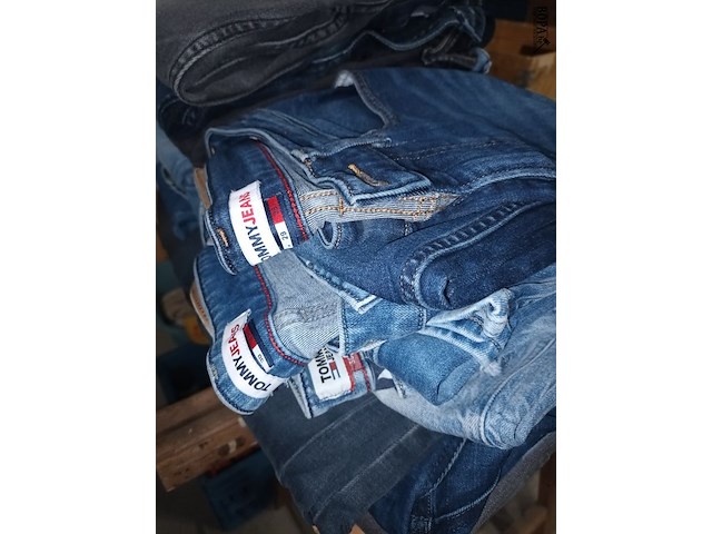 Lot 28 - merkkledij jeans broeken. 19 stuks - afbeelding 3 van  5