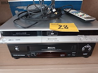 Lot 28 - panasonic dvd recorder en philips video recorder - afbeelding 2 van  6