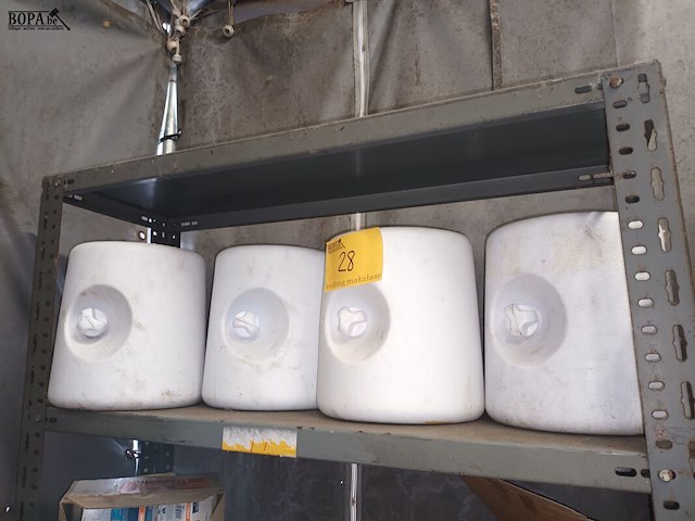 Lot 28 - pvc partytent gewichten. 4 stuks - afbeelding 1 van  3