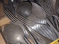 Lot 28 - tinnen lepels en vorken - afbeelding 3 van  3