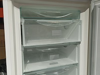 Lot 28 - verticale diepvriezer liebherr - afbeelding 2 van  4