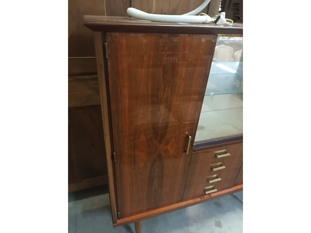 Lot 28 - vintage kast - afbeelding 4 van  8