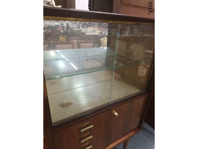 Lot 28 - vintage kast - afbeelding 5 van  8