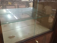 Lot 28 - vintage kast - afbeelding 5 van  8
