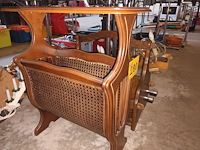 Lot 280 - krantenbak. 2 stuks - afbeelding 1 van  3