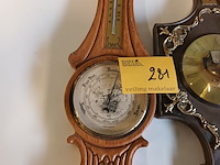 Lot 281 - barometers. 2 stuks - afbeelding 2 van  6