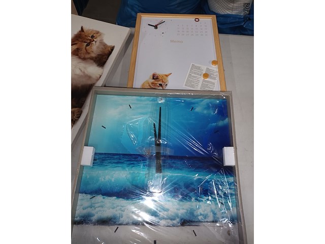 Lot 281 - wanddecoratie en klokken. 5 stuks - afbeelding 3 van  4