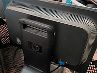 Lot 282 - pc scherm hpcompac la1905wg 43,5*28 en scherm samsung sinkma - afbeelding 3 van  4