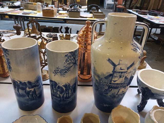 Lot 282 - vazen en schaaltjes. 16 stuks - afbeelding 2 van  7