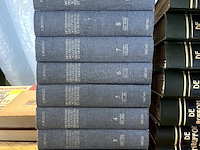 Lot 283 - boekenreeks dictionnaire de peintres sculpteurs dessinateurs - afbeelding 1 van  5