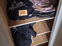 Lot 283 - kledij en rugzakken - afbeelding 1 van  2