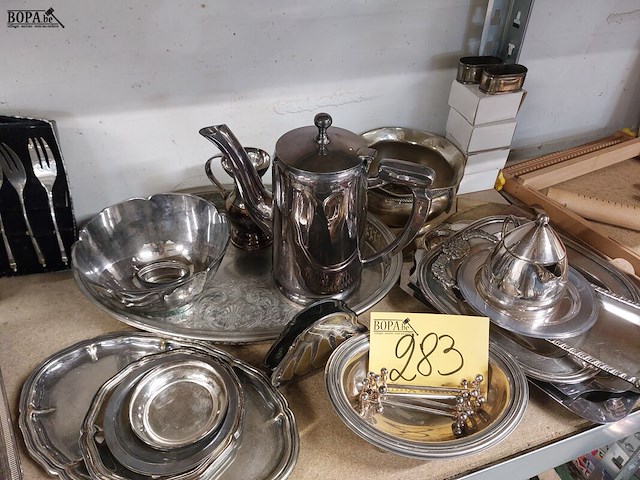 Lot 283 - lot verzilverde items, ong 34 stuks - afbeelding 2 van  2