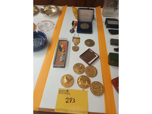 Lot 283 - medailles. 11 stuks - afbeelding 1 van  4