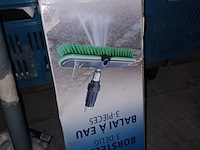 Lot 284 - poetsmateriaal. 6 stuks - afbeelding 5 van  6