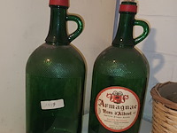 Lot 285 - flessen. 7 stuks - afbeelding 2 van  3