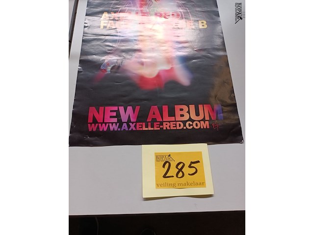 Lot 285 - poster axel red - afbeelding 3 van  3
