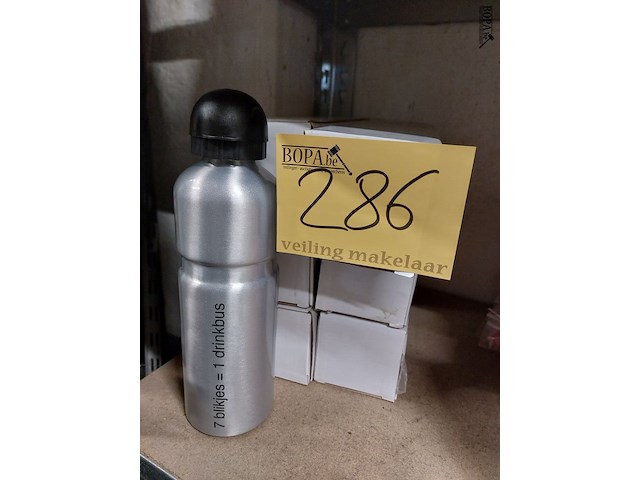 Lot 286 - drinkbussen, 6 stuks - afbeelding 1 van  2