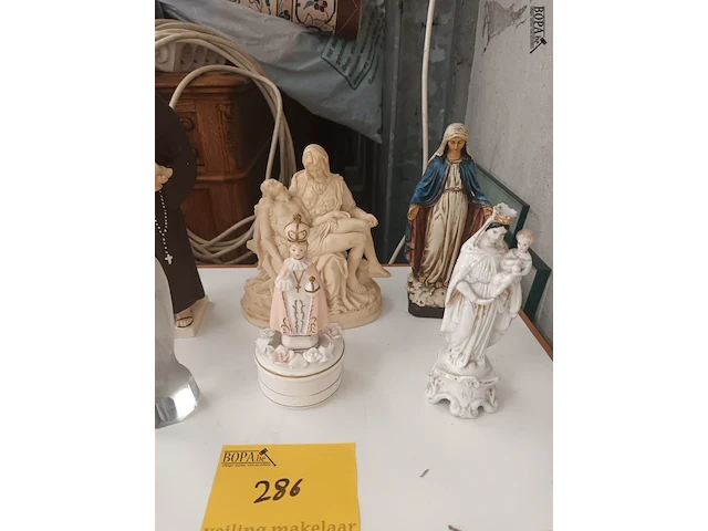 Lot 286 - heiligenbeelden. 7 stuks - afbeelding 3 van  4