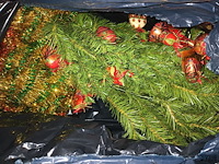 Lot 286 - kerstman en kerstdecoratie - afbeelding 2 van  3