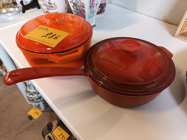 Lot 286 - kookpot en steelpan in gietijzer. 2 stuks - afbeelding 2 van  5