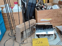 Lot 286 - lot wc paierhouders - 3 stuks - afbeelding 1 van  4