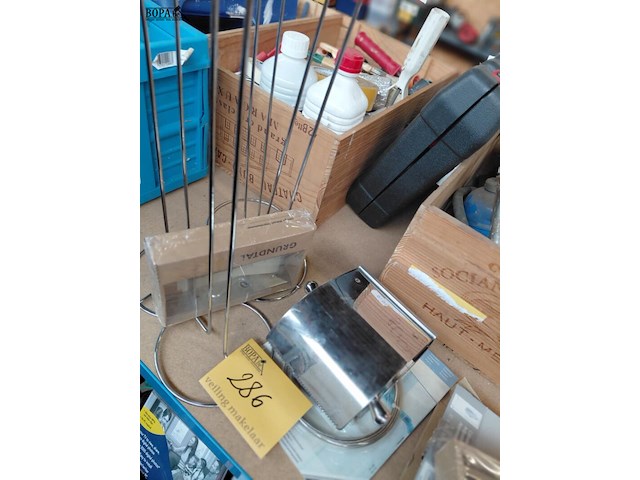 Lot 286 - lot wc paierhouders - 3 stuks - afbeelding 2 van  4