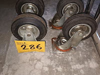 Lot 286 - wielen. 4 stuks - afbeelding 1 van  3