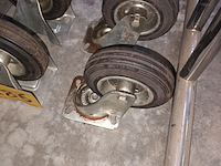 Lot 286 - wielen. 4 stuks - afbeelding 3 van  3