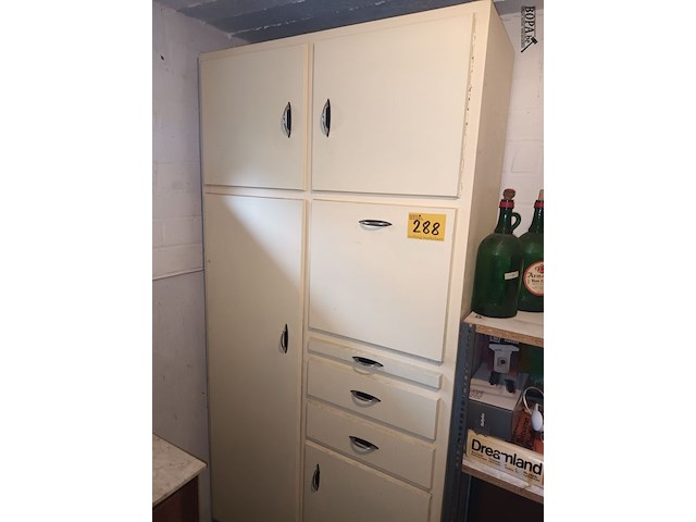 Lot 288 - retro kast - afbeelding 1 van  3