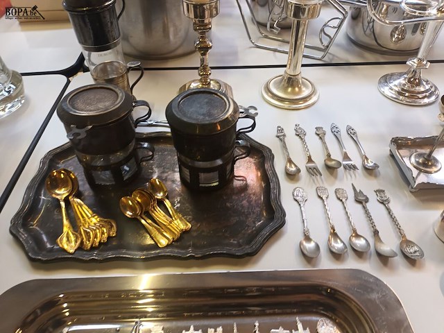 Lot 288 - verzilverd tafelgerei. 65 stuks - afbeelding 3 van  9