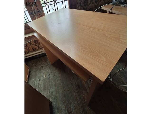 Lot 289 - bureau en kastjes - afbeelding 5 van  5