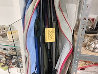 Lot 289 - vishengels in opbergtas, ong 7 stuks - afbeelding 1 van  2