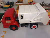 Lot 29 - big vuilniskar - afbeelding 3 van  7