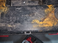 Lot 29 - curver materiaalkoffer met inhoud - afbeelding 4 van  4