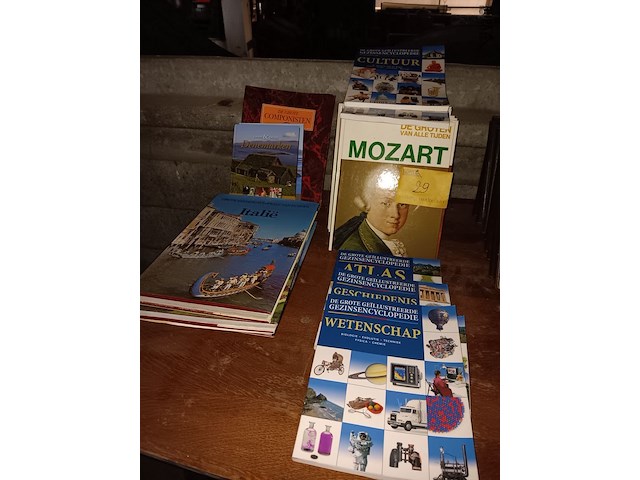 Lot 29 - diverse boeken - afbeelding 1 van  3