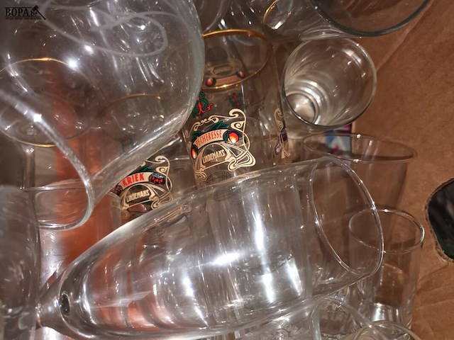 Lot 29 - diverse glazen. 1 doos - afbeelding 2 van  3