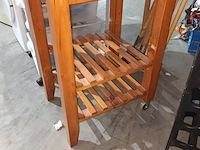 Lot 29 - houten bijzettafel - afbeelding 2 van  3