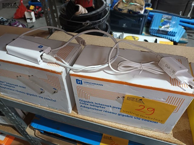 Lot 29 - internet modem en adapters - afbeelding 3 van  5