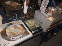Lot 29 - keukengerei. 7 stuks - afbeelding 6 van  8