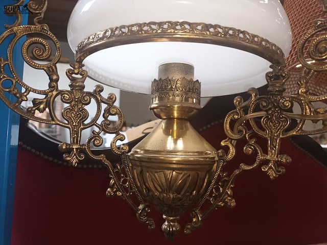 Lot 29 - kinké luster - afbeelding 2 van  4