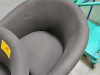 Lot 29 - kuipzetels - 2 stuks - afbeelding 2 van  3