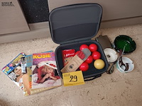 Lot 29 - mancave decoratie en lectuur