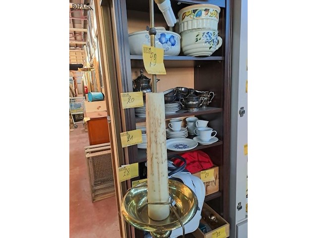 Lot 29 - massieve koperen ! kerkkandelaar - vloerlamp - afbeelding 4 van  4