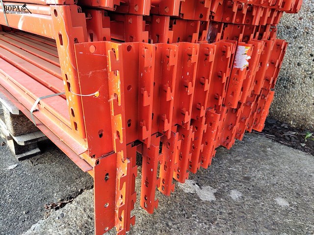 Lot 29 - palletstelling met 12 staanders - afbeelding 4 van  4