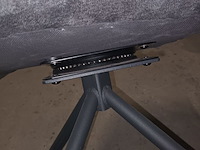 Lot 29 - roterende armstoel volta. 2 stuks - afbeelding 5 van  8