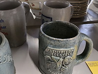 Lot 29 - stenen bierpotten 7 stuks + kruik - afbeelding 4 van  6