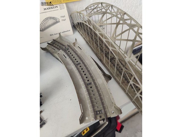 Lot 29 - vakwerkbrug, met m-rails - afbeelding 3 van  4